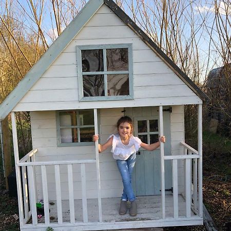 Willow Court Farm Studio East & Petting Farm, 8 Mins To Legoland & Windsor, 15 Mins To Lapland Uk Ngoại thất bức ảnh