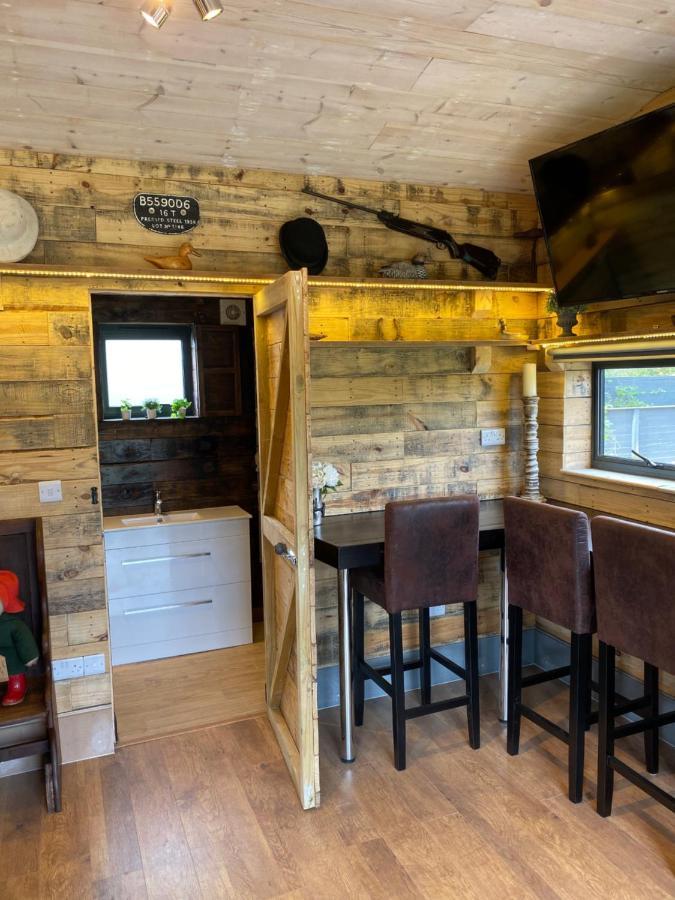 Willow Court Farm Studio East & Petting Farm, 8 Mins To Legoland & Windsor, 15 Mins To Lapland Uk Ngoại thất bức ảnh